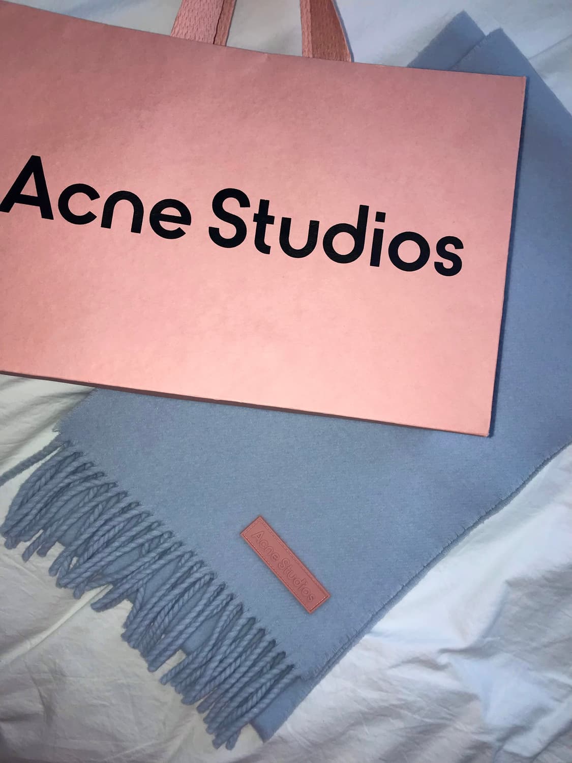 아크네 스튜디오 내로우 울 머플러 핑크 라벨 파우더 블루 상품이미지2