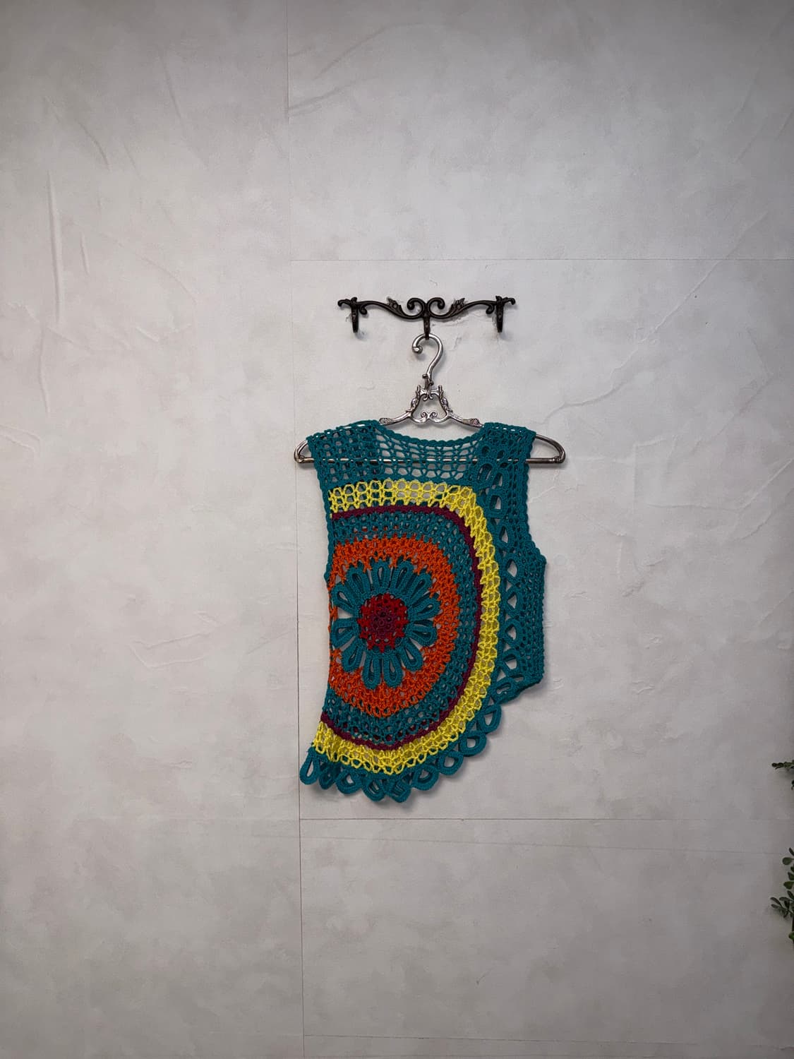Blue green flower mandala crochet 슬리브리스 상품이미지8
