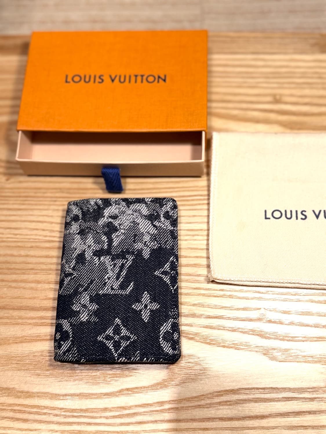 루이비통 오거나이저 테피스트리 데님 한정판 카드지갑 상품이미지8