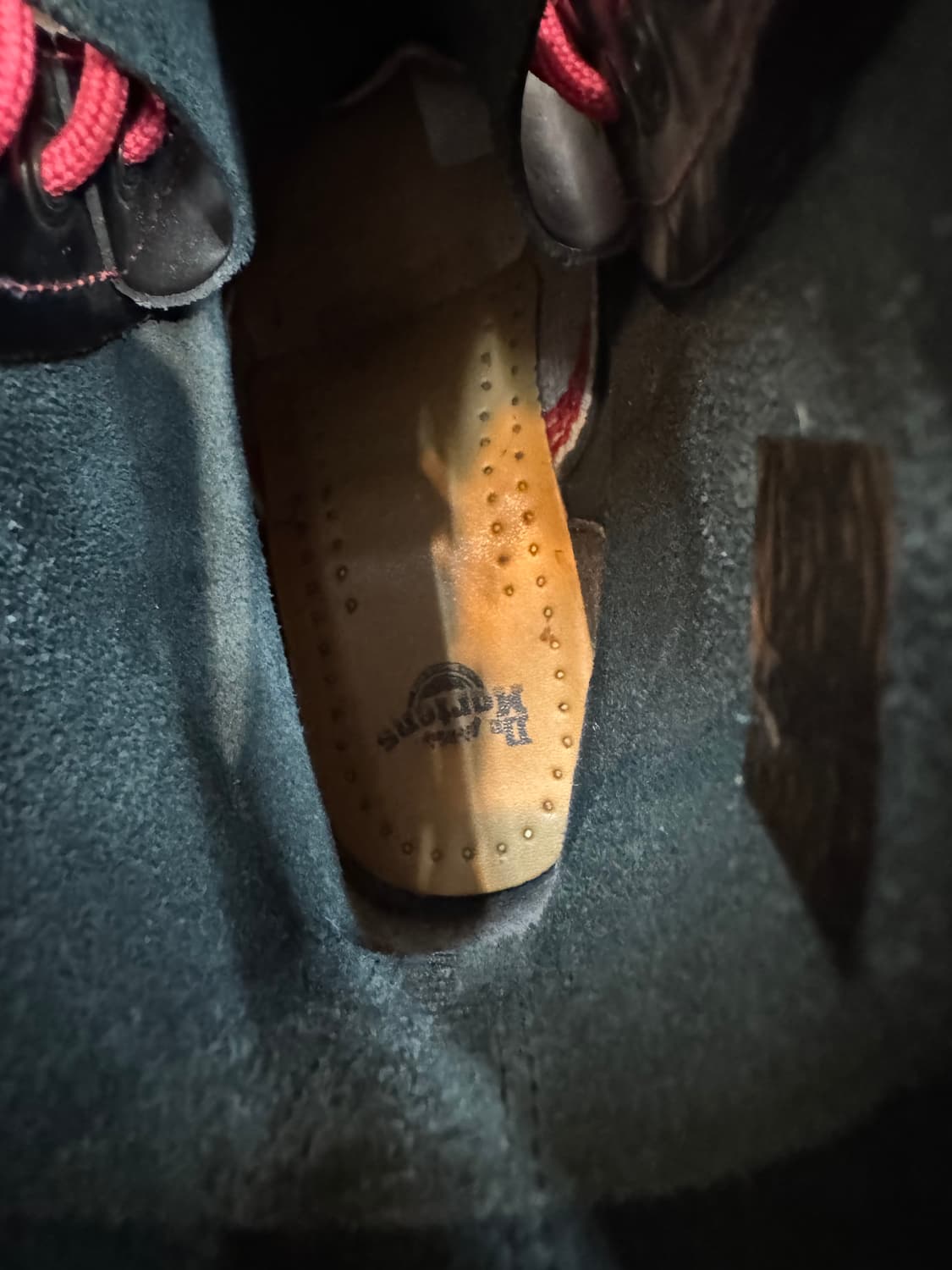 닥터마틴 1460 8홀 레드 스티치 US6(230~235) 상품이미지5