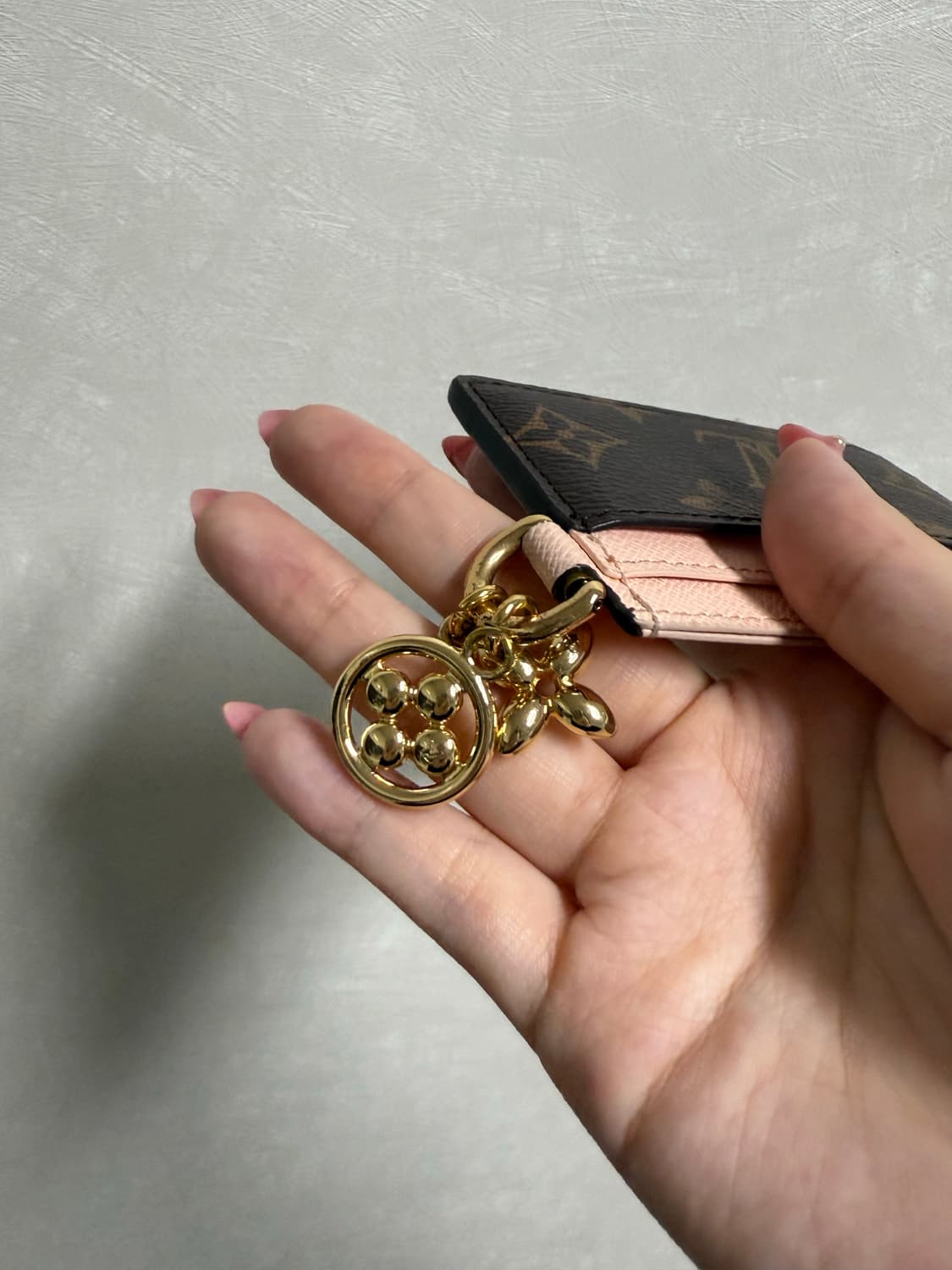 루이비통 LV 참 카드지갑 핑크 상품이미지3