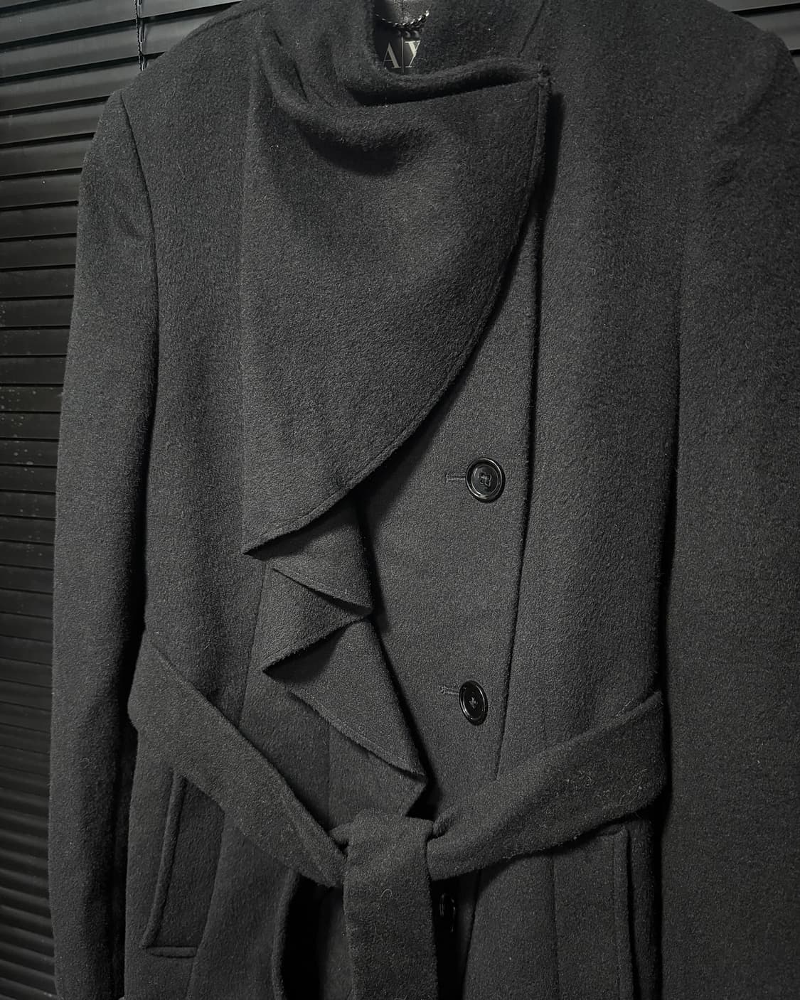 아르마니 익스체인지 카울 벨트 울 드레이프 사선 더블 블레이져 숏 코트  상품이미지5