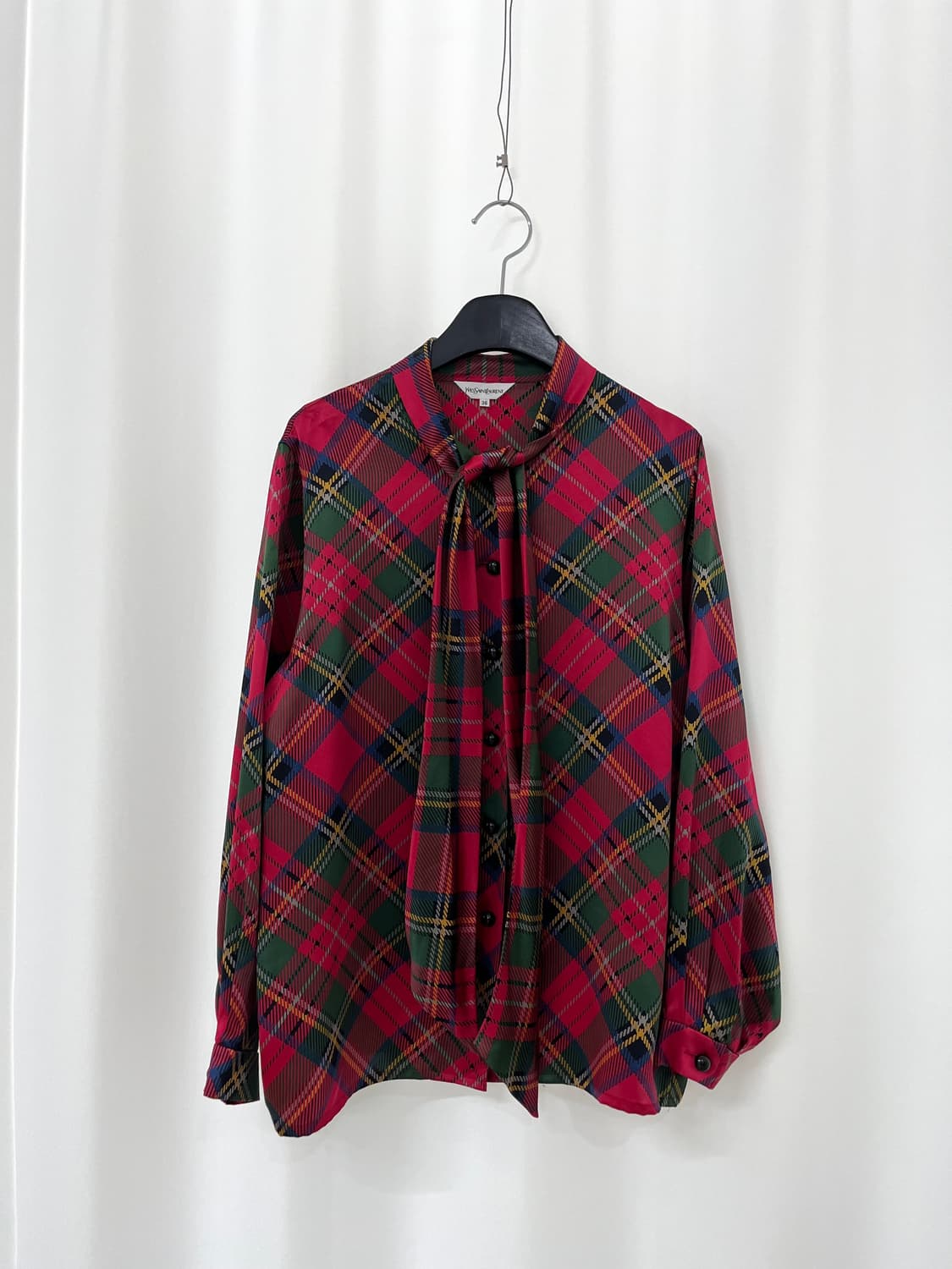 YVES SAIN LAURENT tie neck silk shirt 상품이미지1