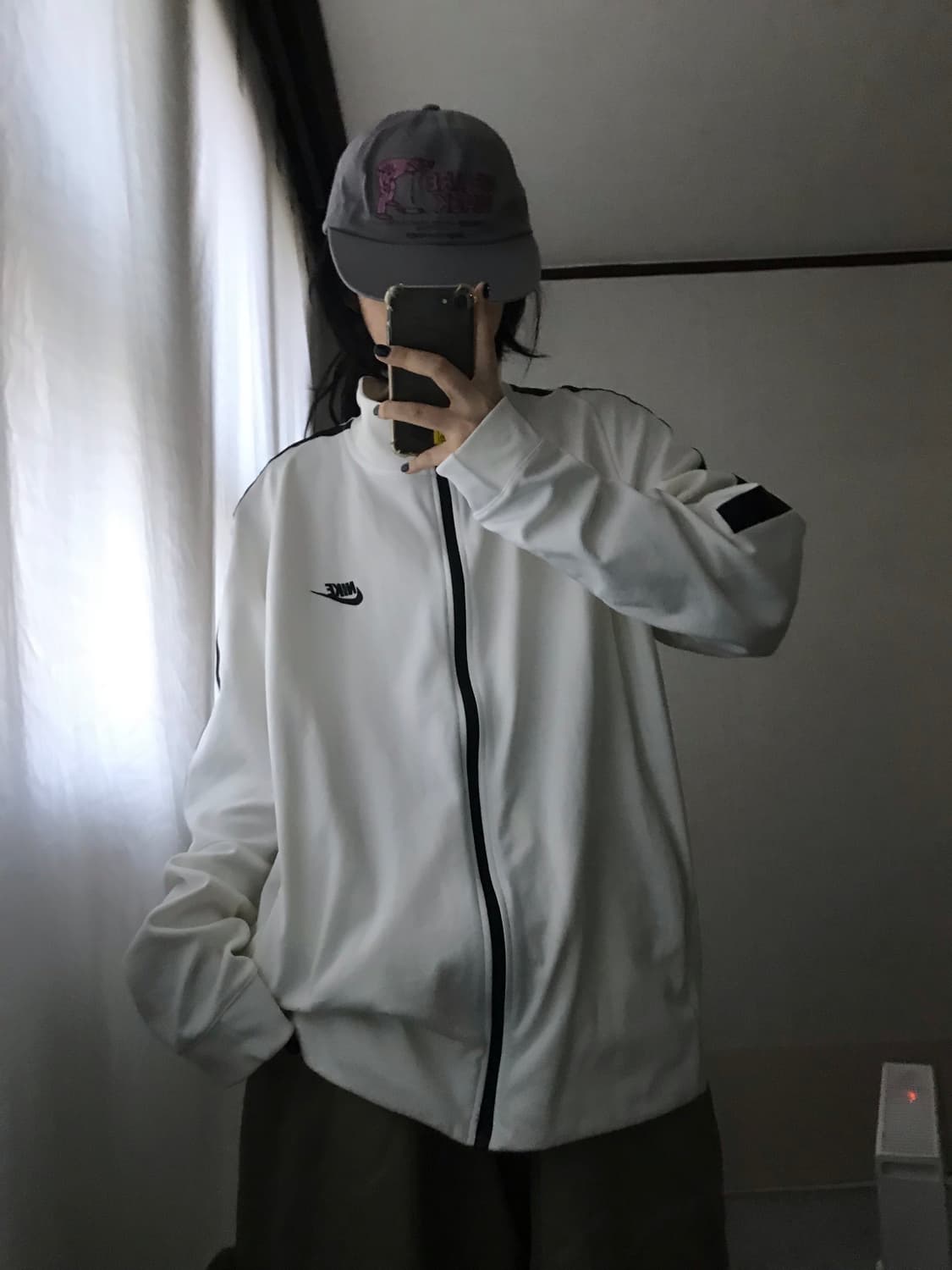 나이키 화이트 오버핏 져지 상품이미지1