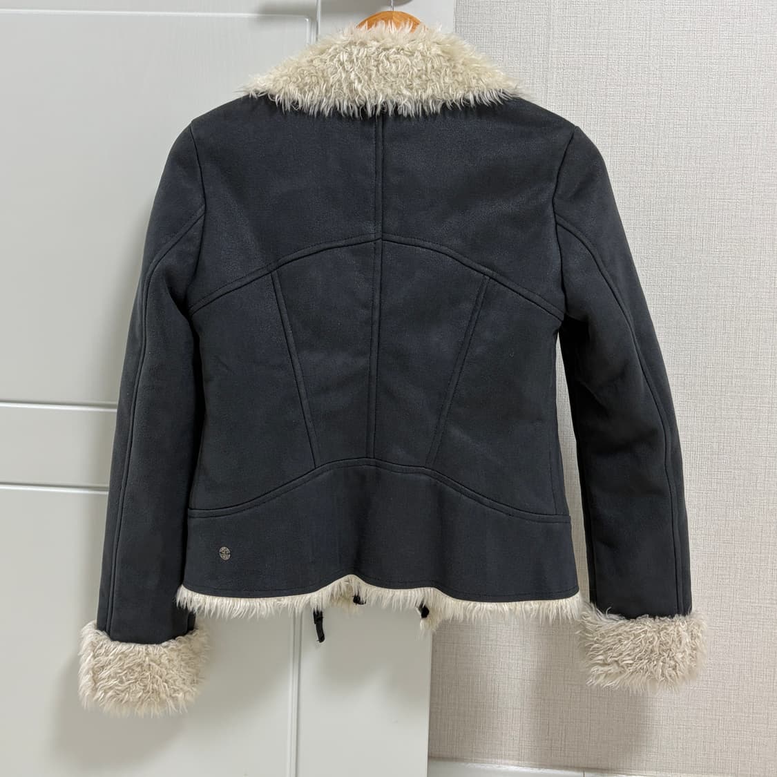 Hugo Boss shearling jacket 상품이미지3
