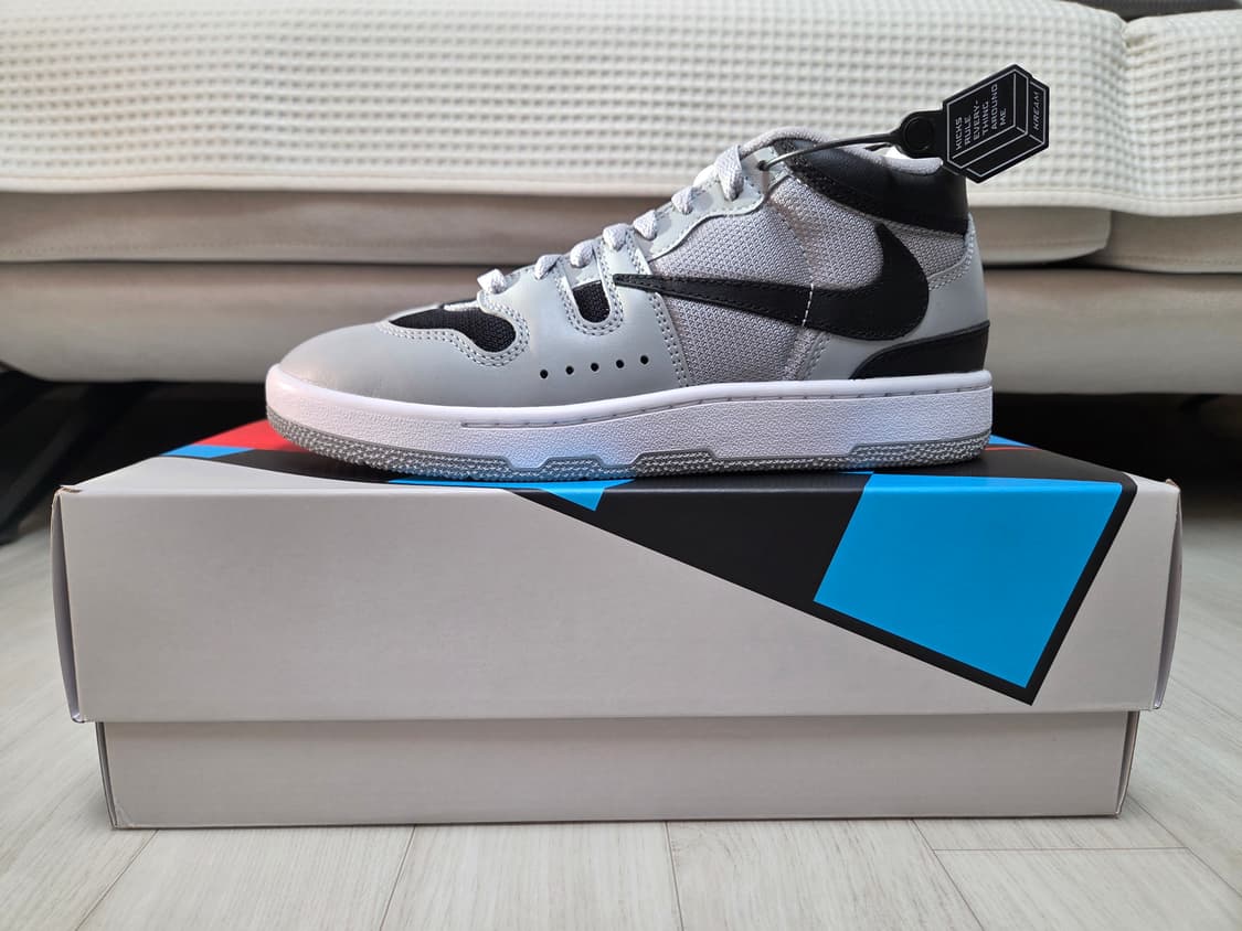 트래비스 스캇 맥어택 SP 라이트 스모크 그레이 [250, 새상품]  상품이미지4