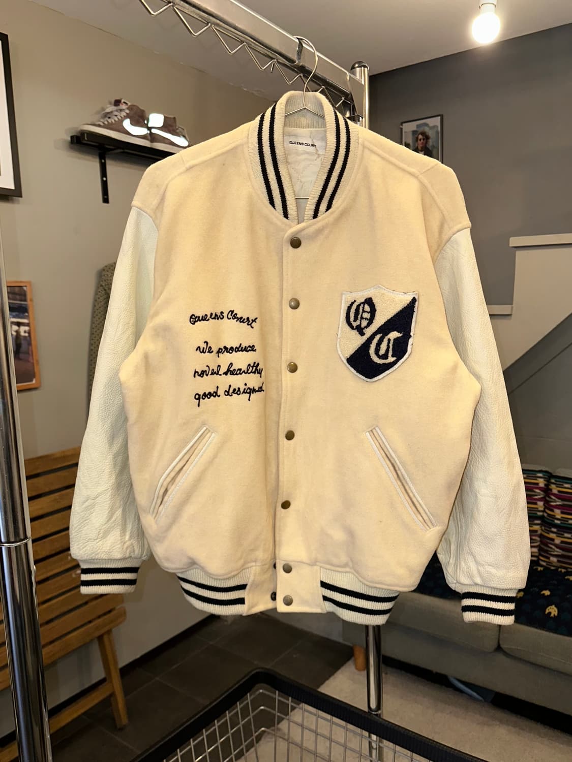 90’s Queens Court patch varsity jacket 상품이미지4