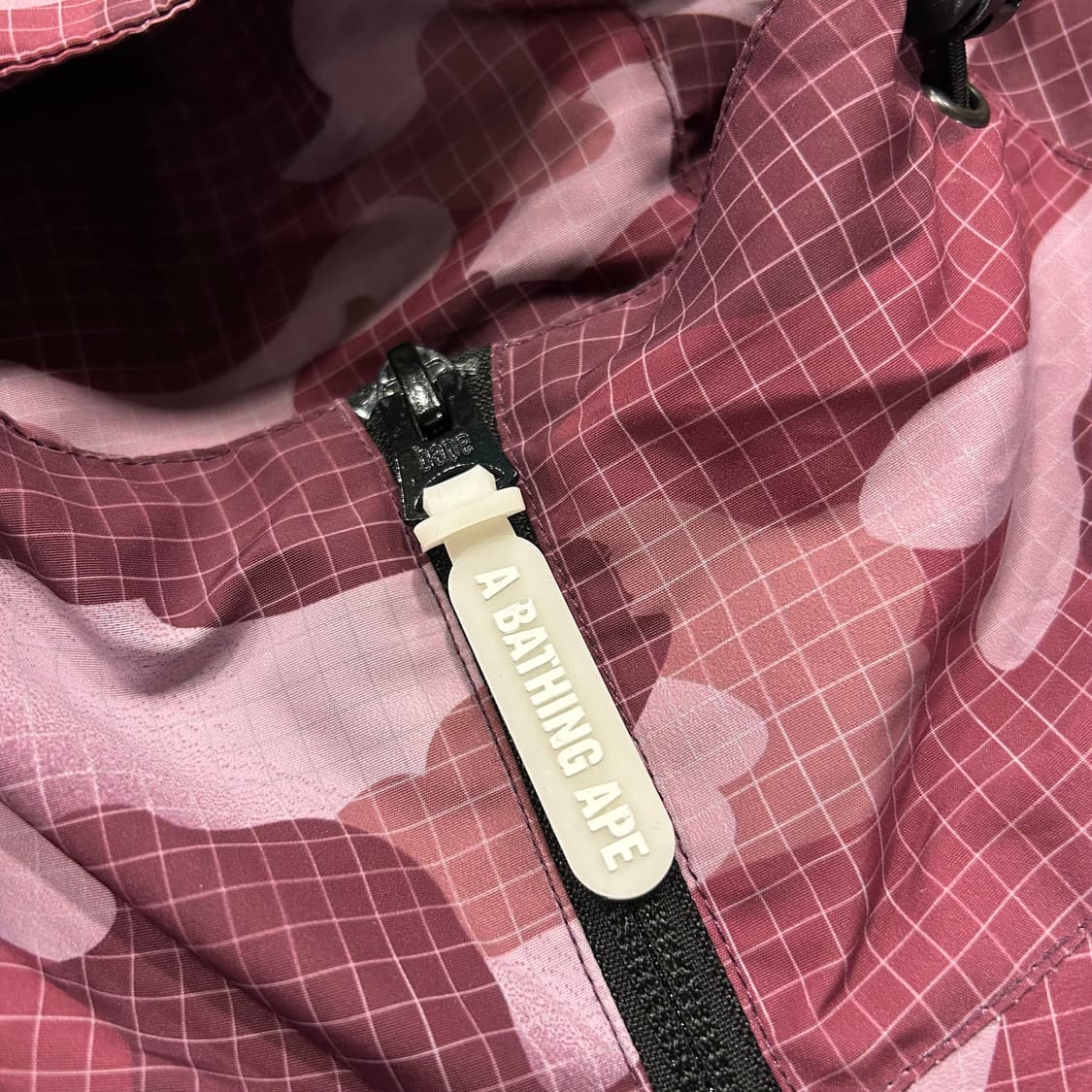 [S] 22AW 베이프 우먼 핑크 퍼플 카모 바람막이 자켓 상품이미지6