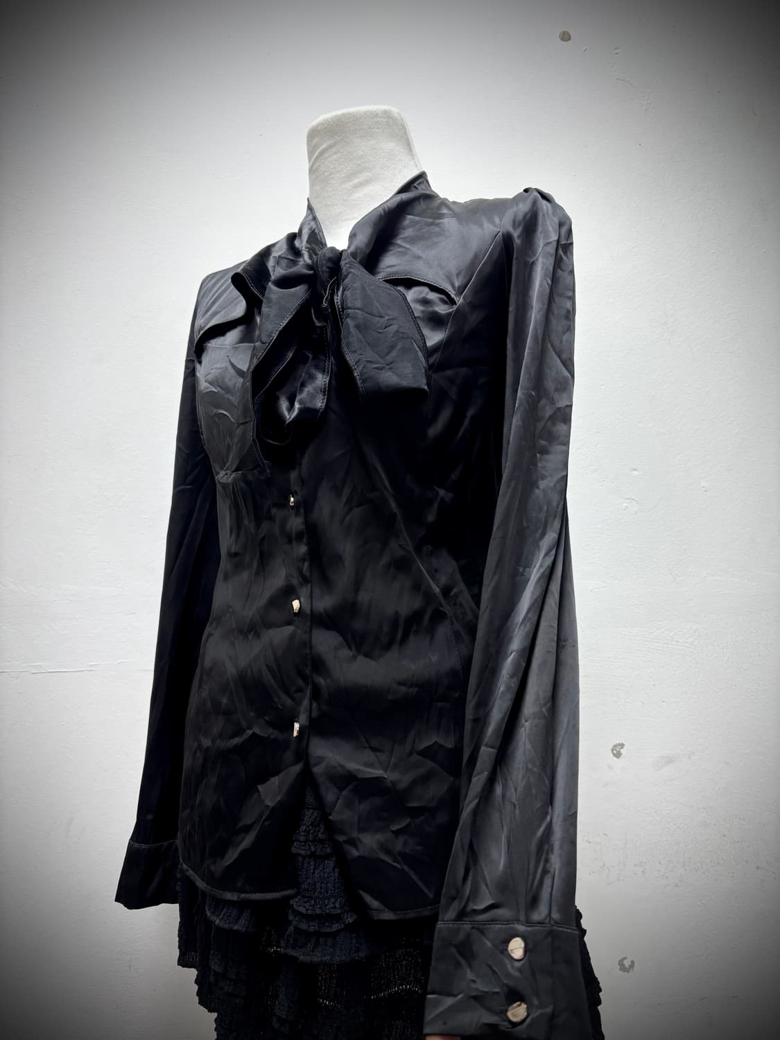 [Aesthetic Mood] 00’s Black Shirts 상품이미지4