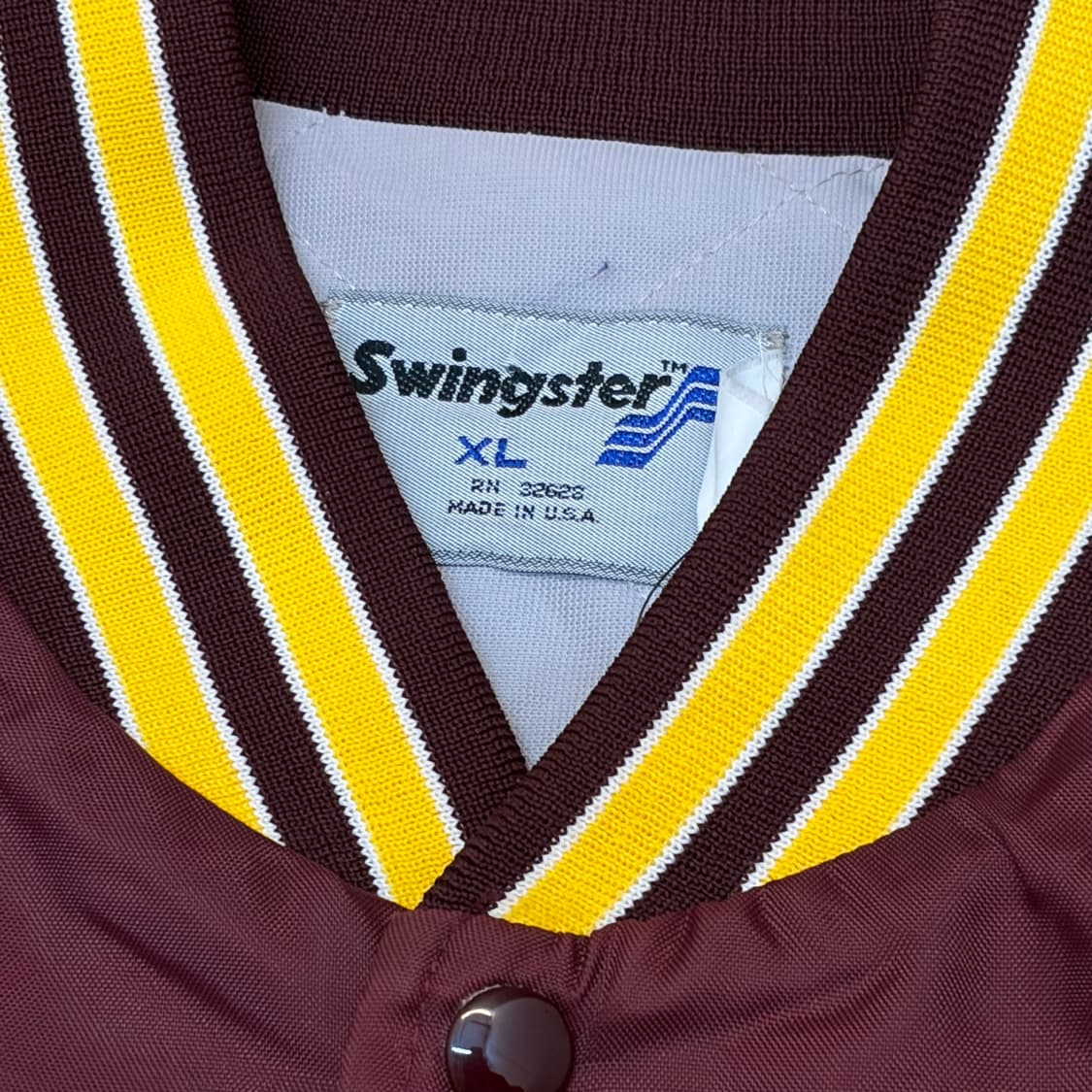 레어 90s Made in USA 스윙스터 미시건 사틴 자켓 패딩자켓 상품이미지7