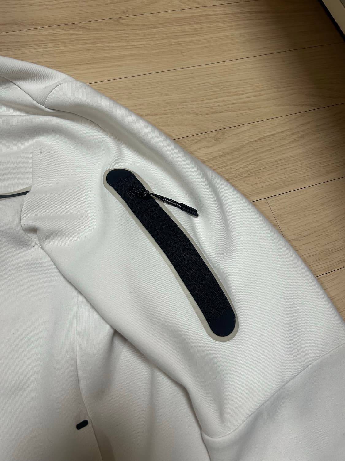 나이키 테크팩 화이트 셋업 상품이미지3