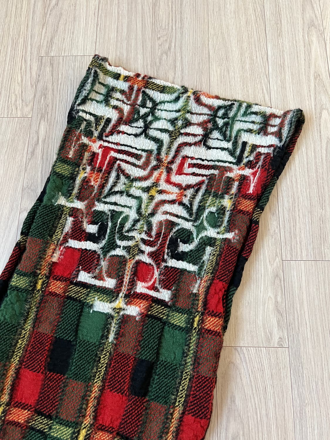 (새상품) 캐피탈 풀 렝스 울 타탄 아이누 머플러 그린 상품이미지4