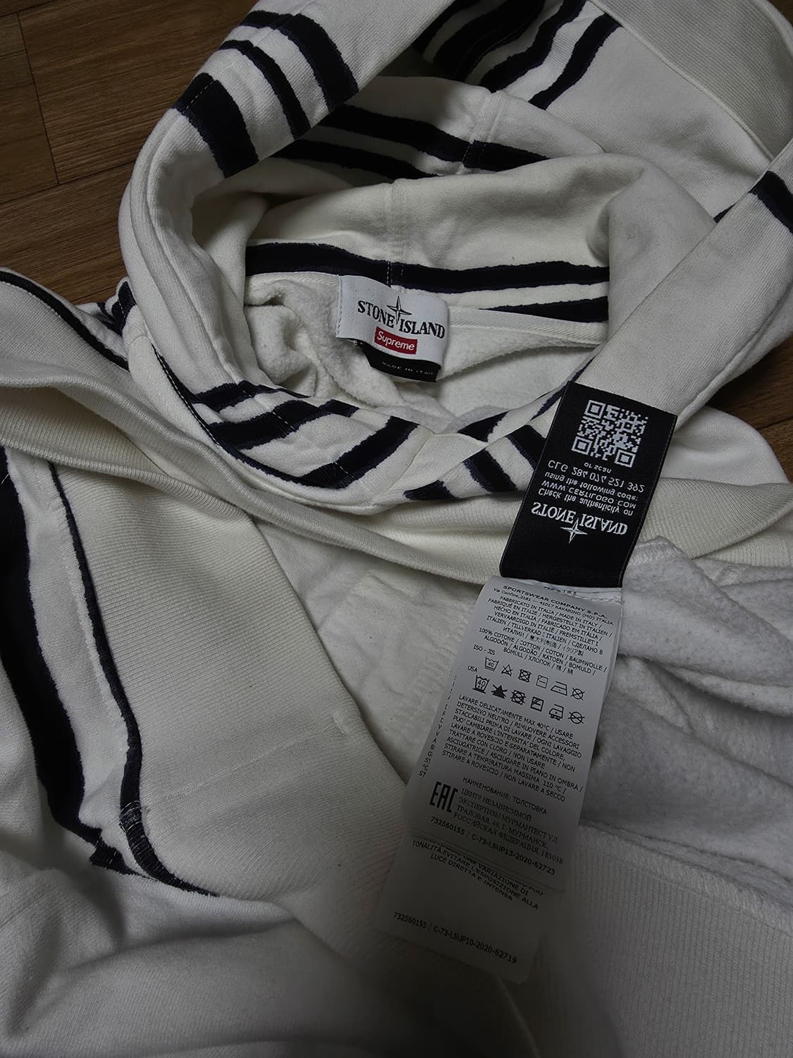 스톤아일랜드 슈프림 스트라이프 후드티셔츠 상품이미지3