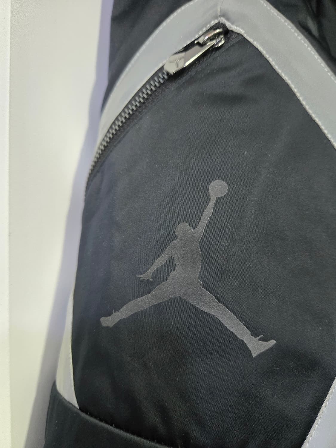 조던 블랙 패딩 점퍼 상품이미지4