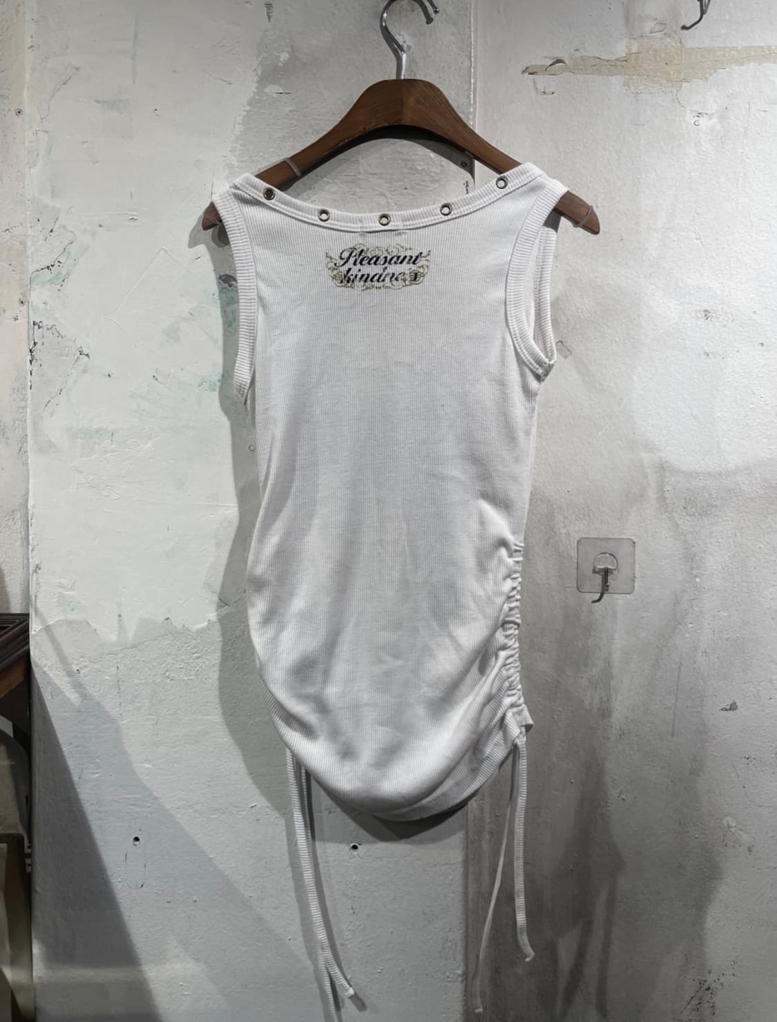 Logan white graphic eyelet tank top 상품이미지6