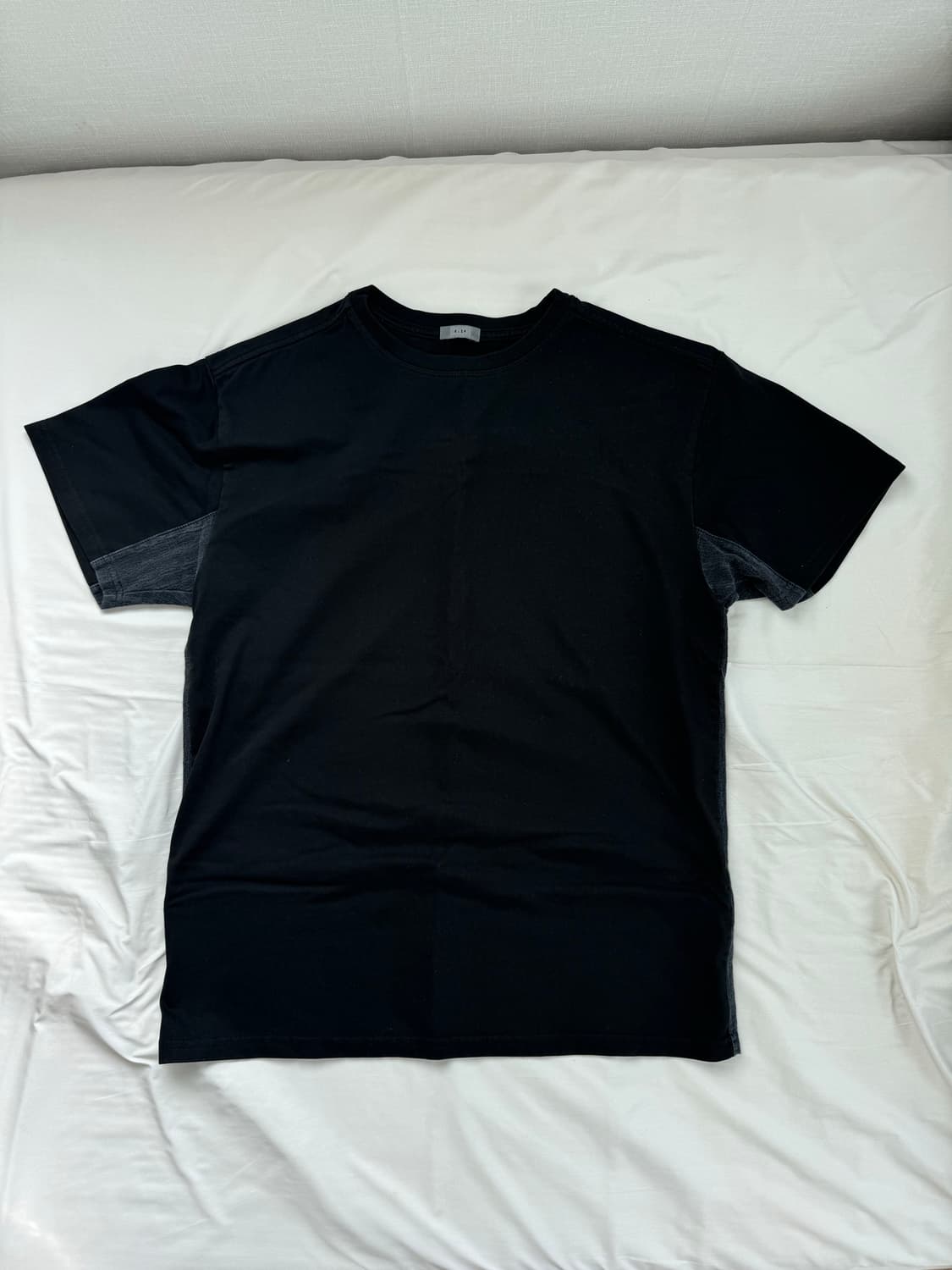 xlim ep.6 T-shirt 상품이미지1