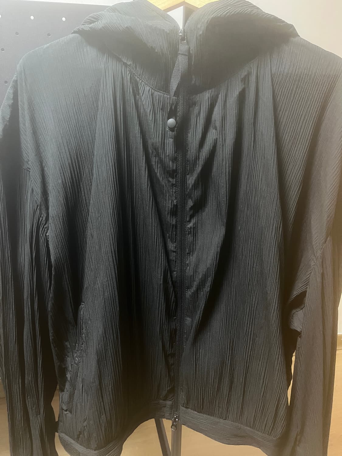 Pleats Hoodie Jumper - Black 2 상품이미지4