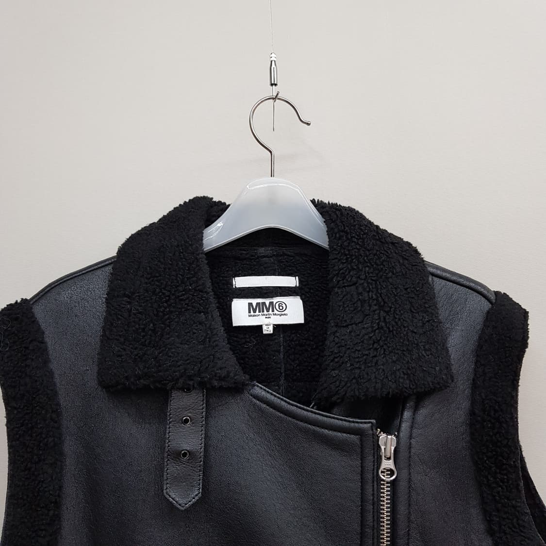 MM6 메종마르지엘라  에코무스탕 지퍼 베스트 42사이즈 상품이미지3