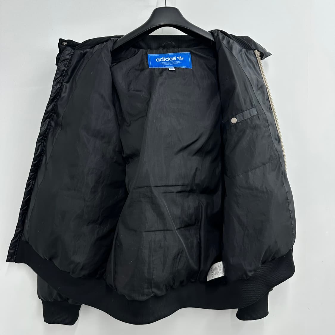 100 아디다스 올드스쿨 남자 덕다운 패딩 상품이미지3
