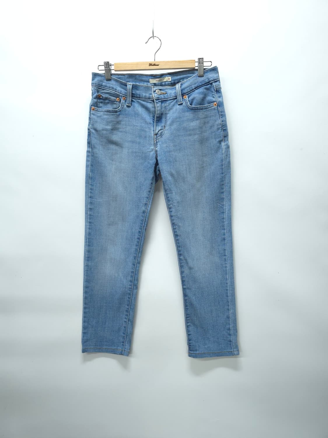 [리바이스] 여성 보이프렌드핏 중청 데님 (26사이즈) 상품이미지1