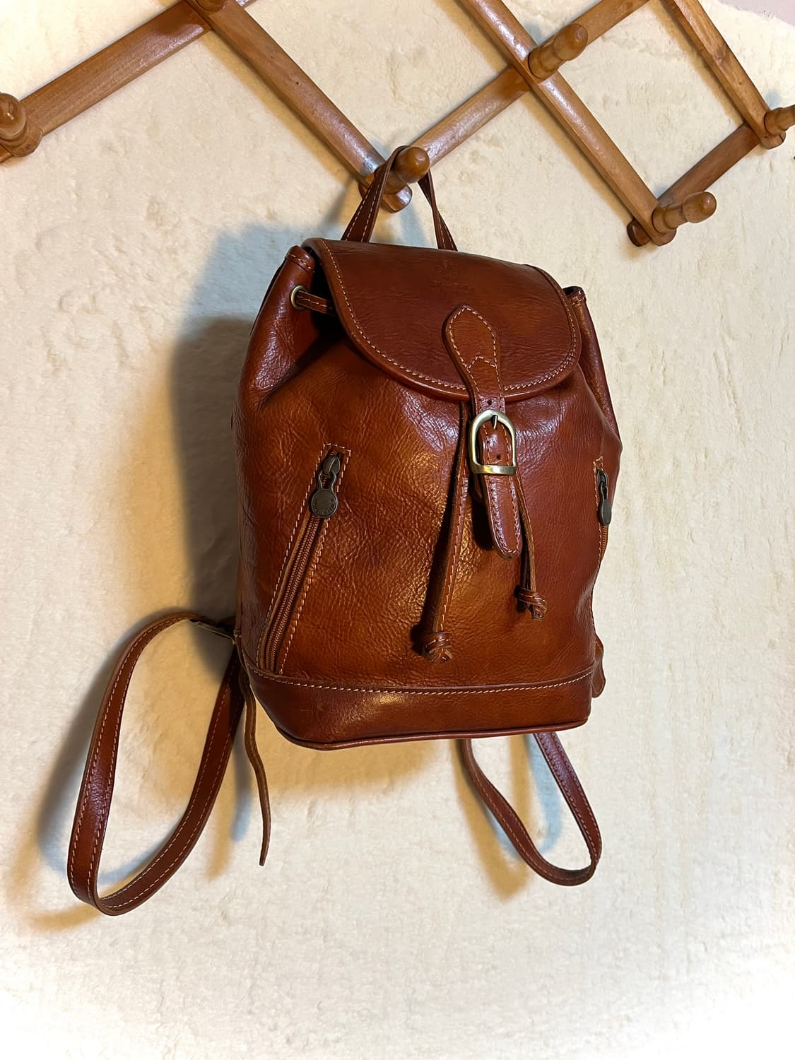 빈티지 Vera Pelle 드로스트링 버클 가죽 레더 백팩 상품이미지3