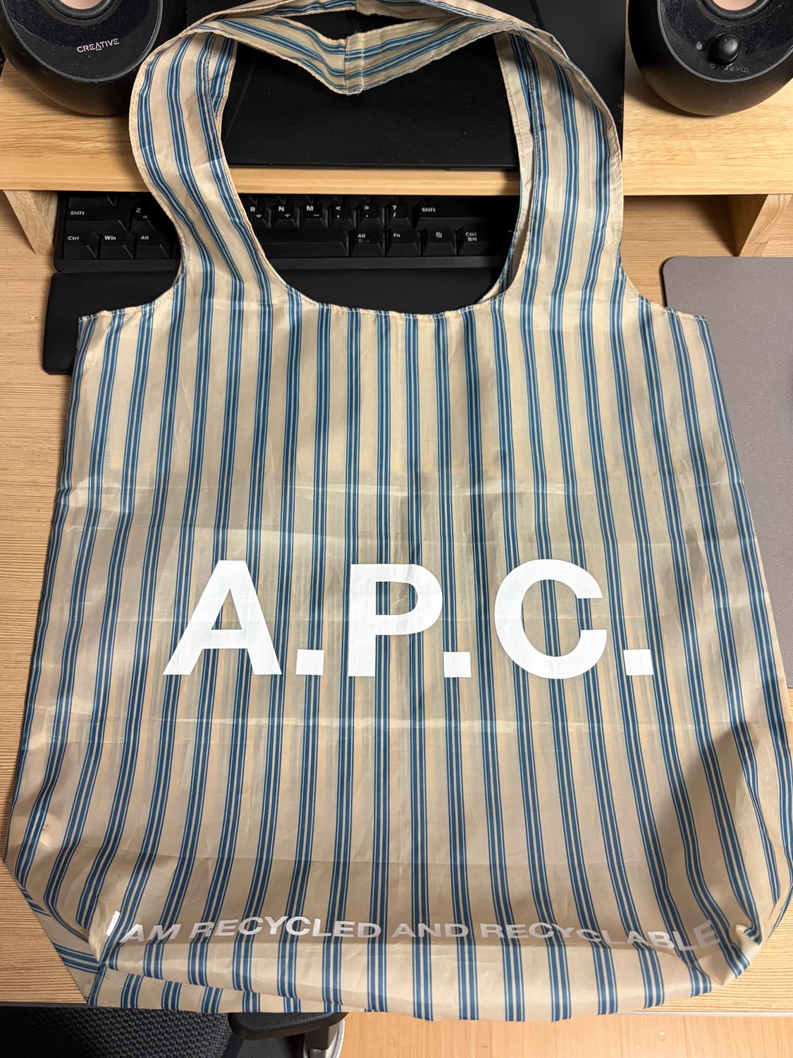 아페쎄 A.P.C 리사이클링백 리유저블백 에코백 상품이미지1