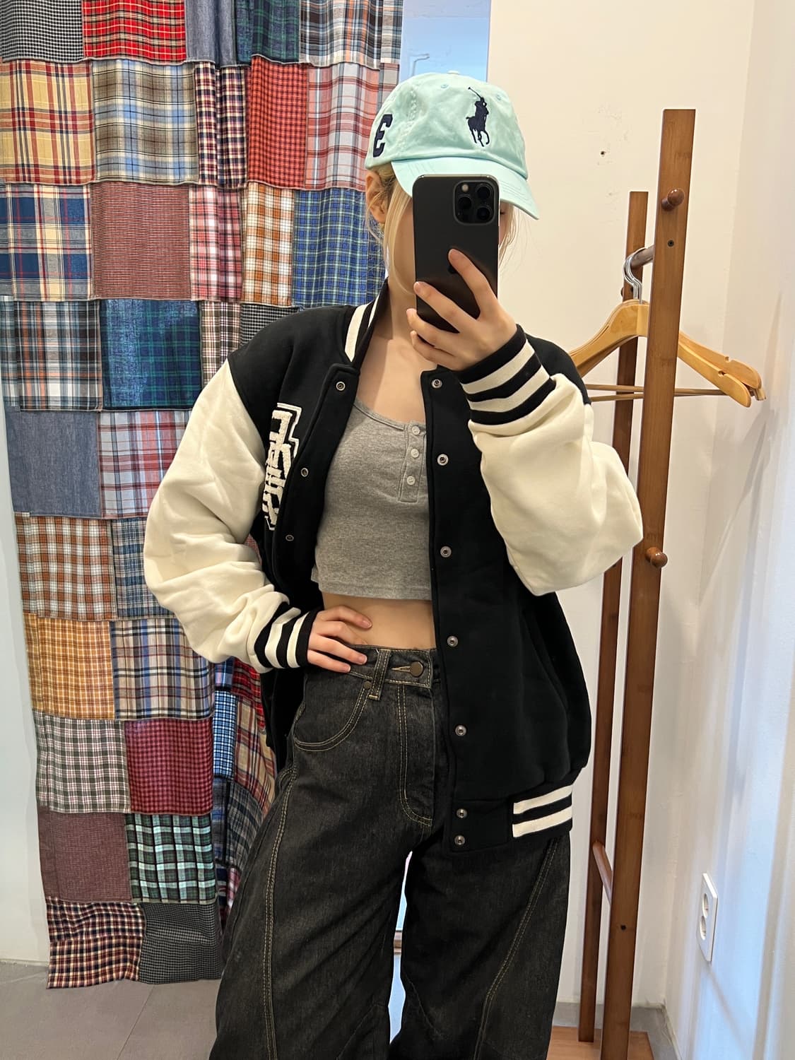 베이프 블랙 베이스볼 자켓 상품이미지3