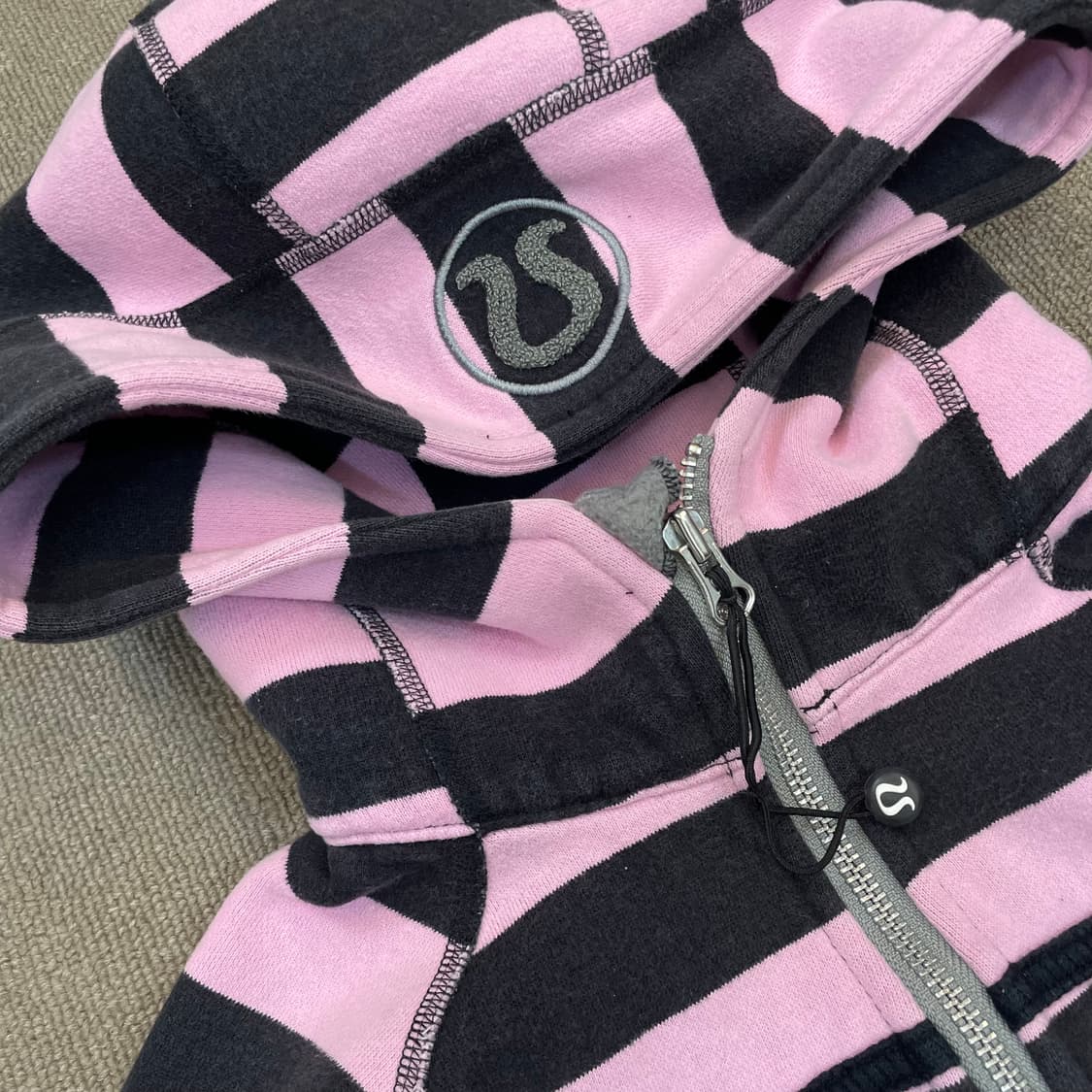 lululemon 룰루레몬 스트라이프 후드집업 6 상품이미지2