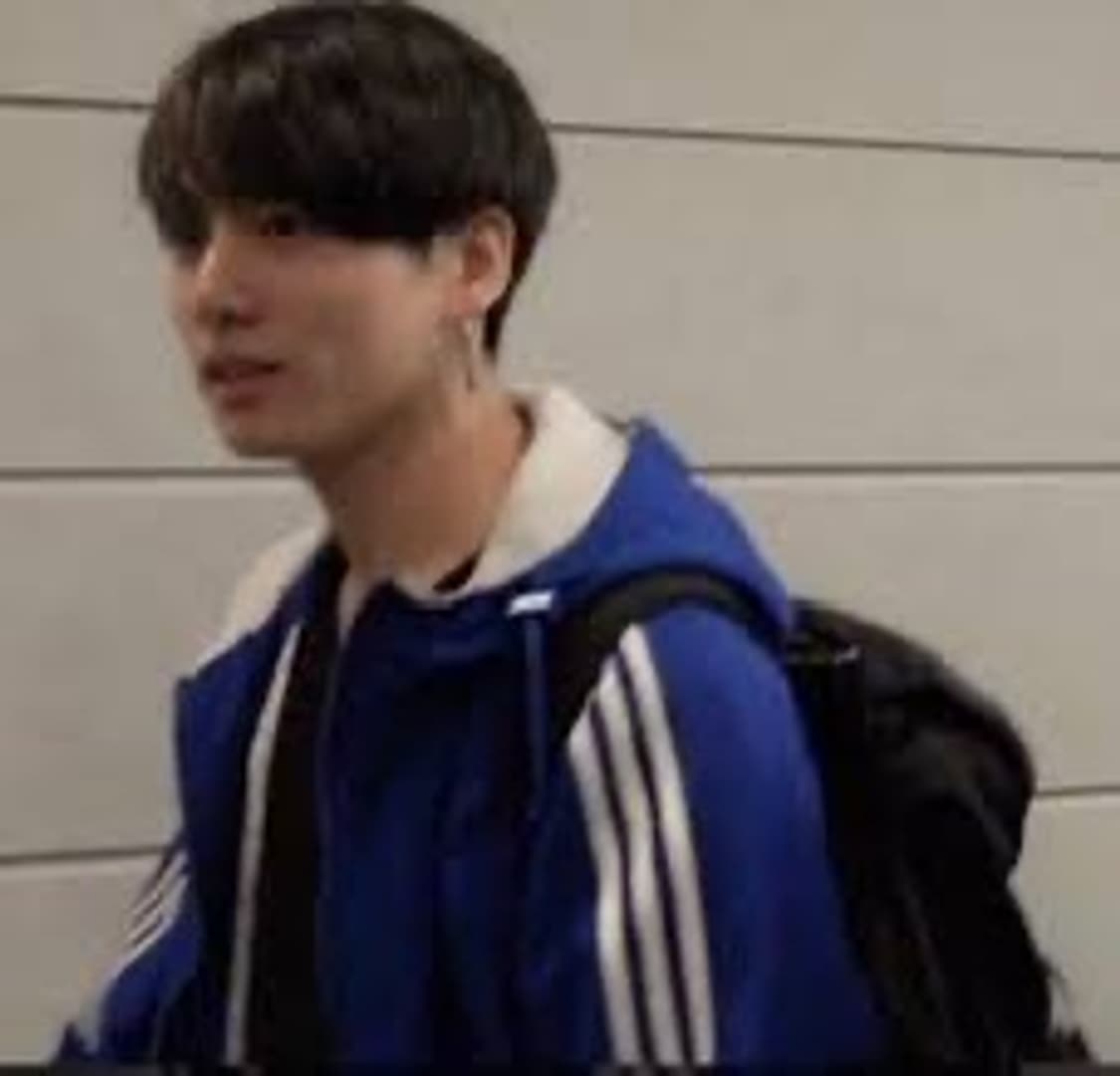 아디다스 올드스쿨 블루 누빔자켓 꾹디다스 bts 정국 새상품 상품이미지6