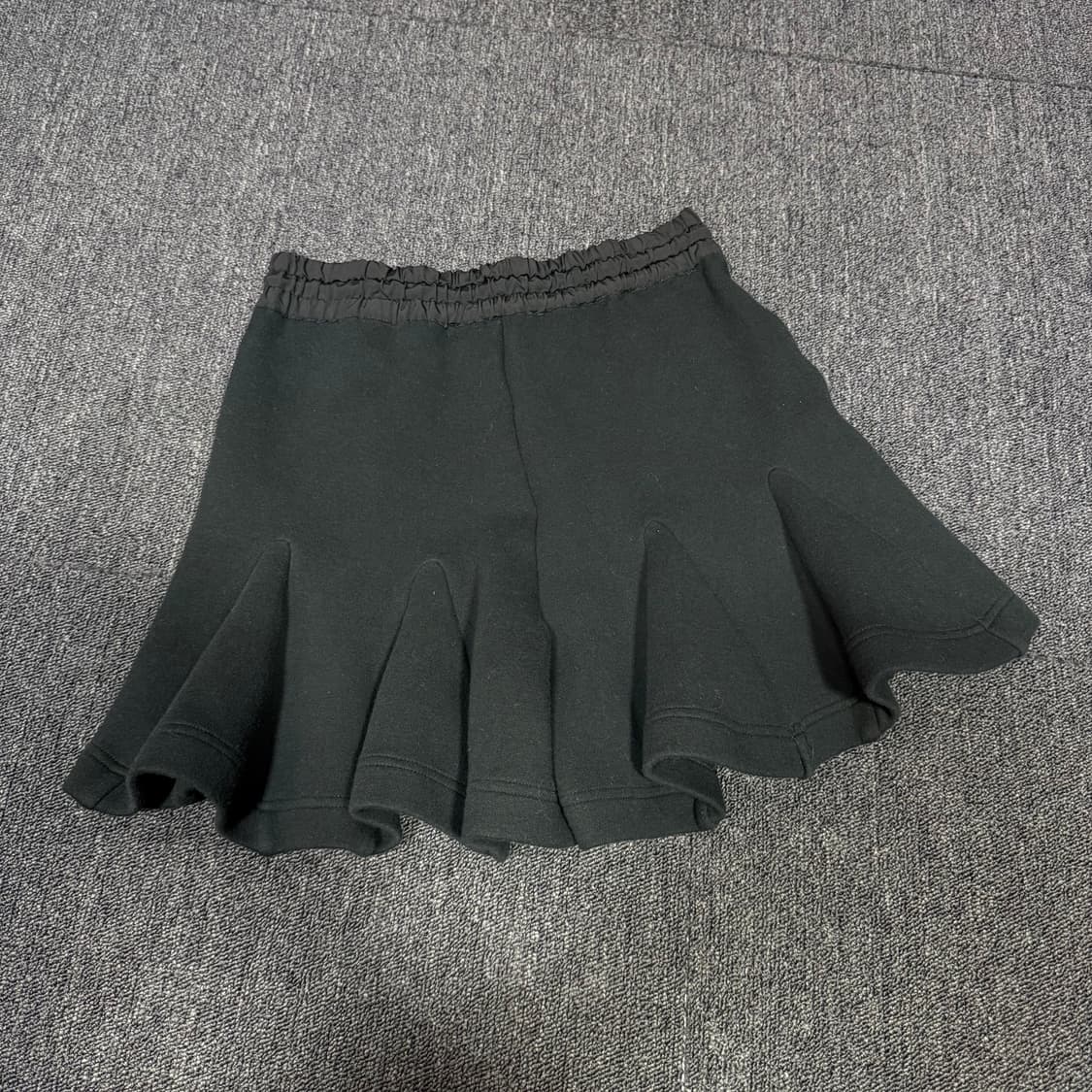 Sacai 사카이 23ss 드로스트링 플레어 쇼츠 팬츠 상품이미지4