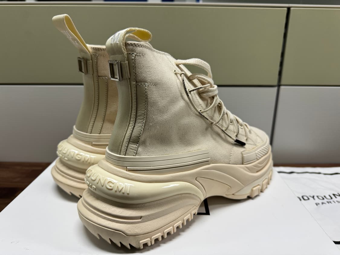 우영미 더블레이스 하이탑 41사이즈(265) 판매합니다. 상품이미지3