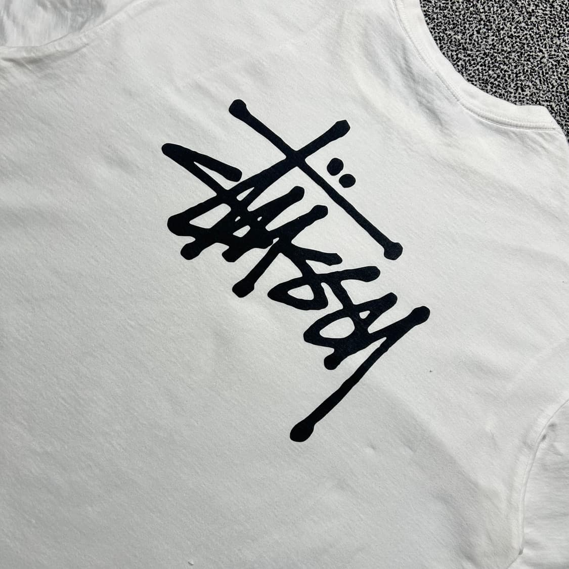 스투시(stussy)스펠 로고 화이트 반팔티 상품이미지8