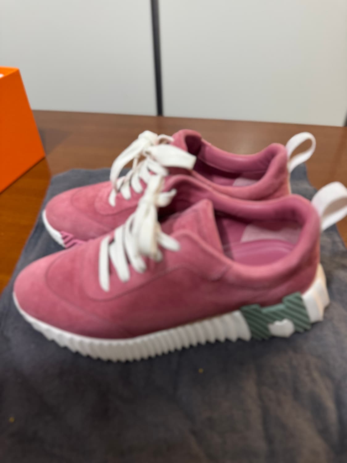 에르메스 바운싱 스니커즈 37.5 상품이미지4