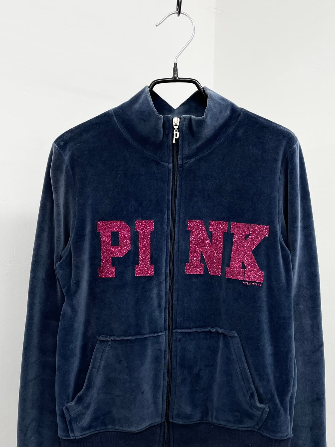 PINK 네이비 벨벳 로고 글리터 집업 상품이미지5