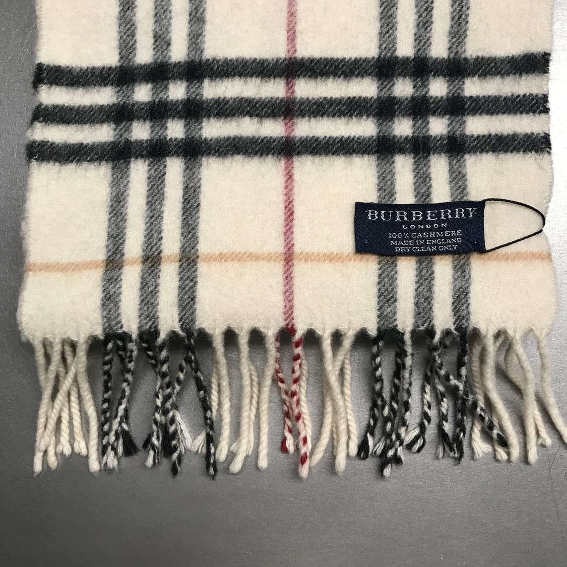 버버리 정품 캐시미어 머플러 아이보리 상품이미지3