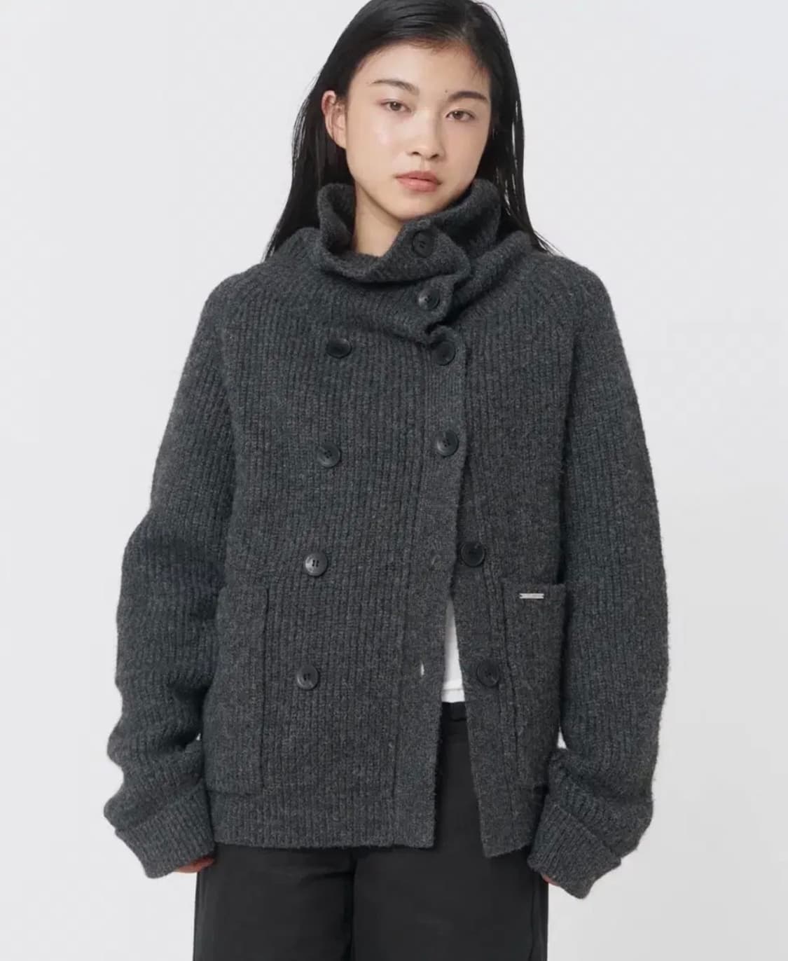 현재품절) 미세키서울 더블 버튼 볼드 니트 가디건 차콜 상품이미지1