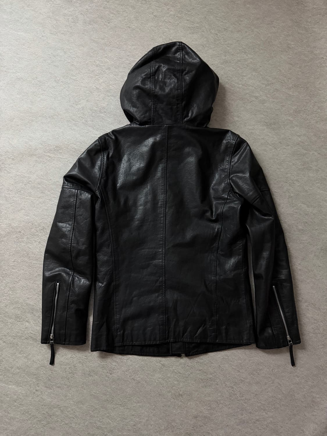 뱅퀴시 램스킨 후드 하이넥 자켓 상품이미지3