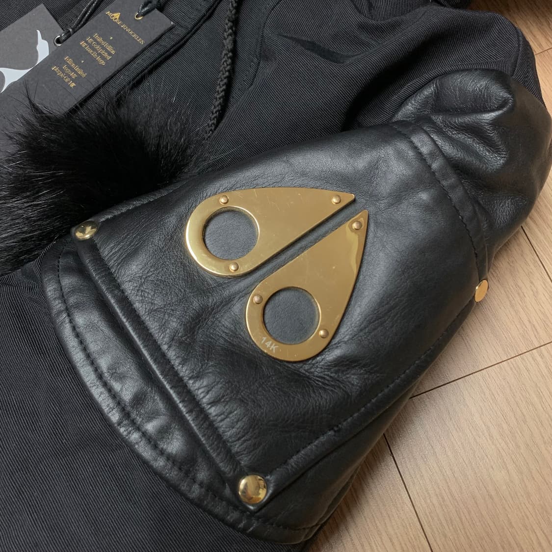 새상품) 무스너클 15FW 14K 골드 리미티드 에디션 롱패딩 상품이미지3