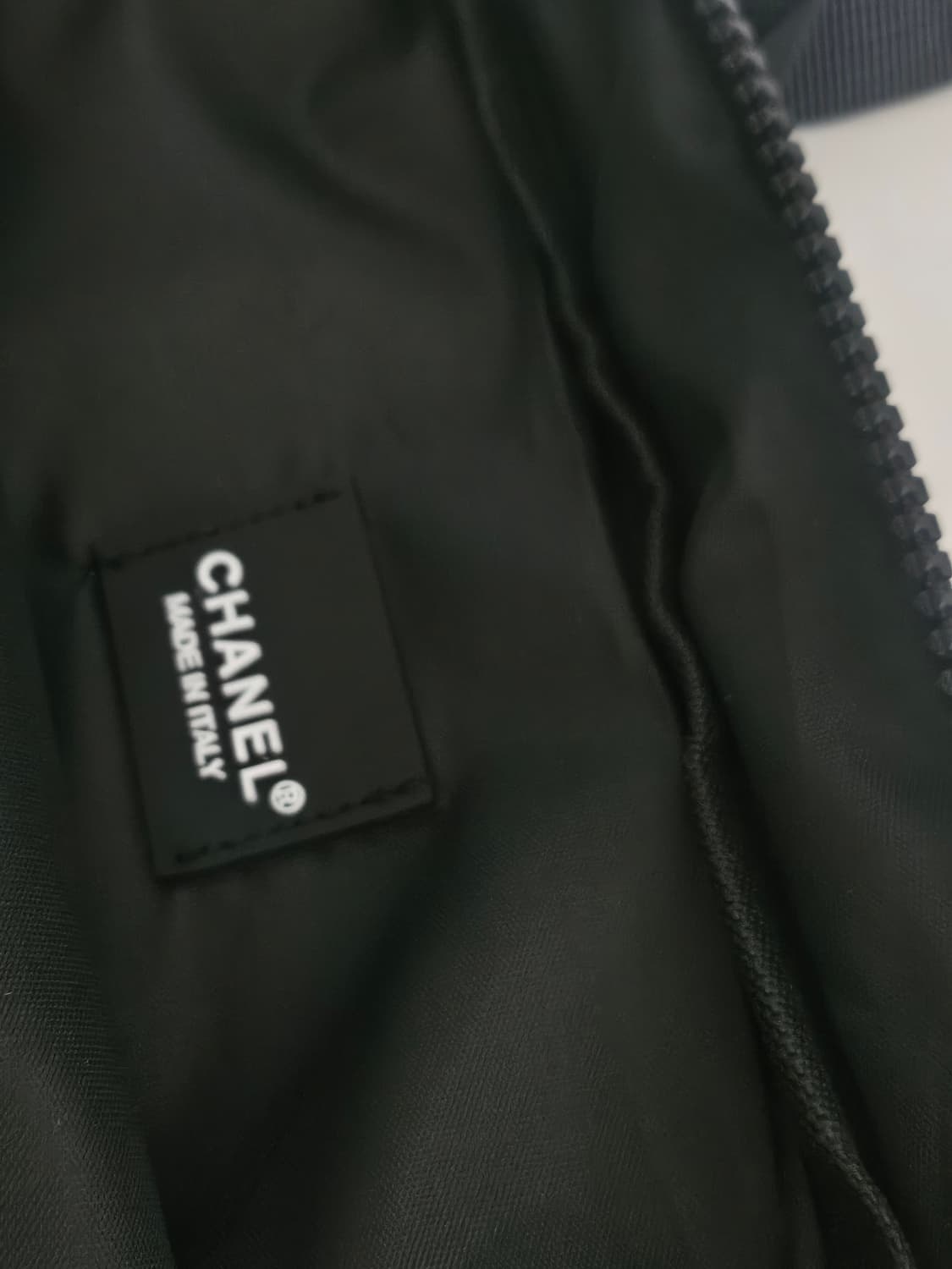 샤넬 정품 패딩 파우치 가방 상품이미지6