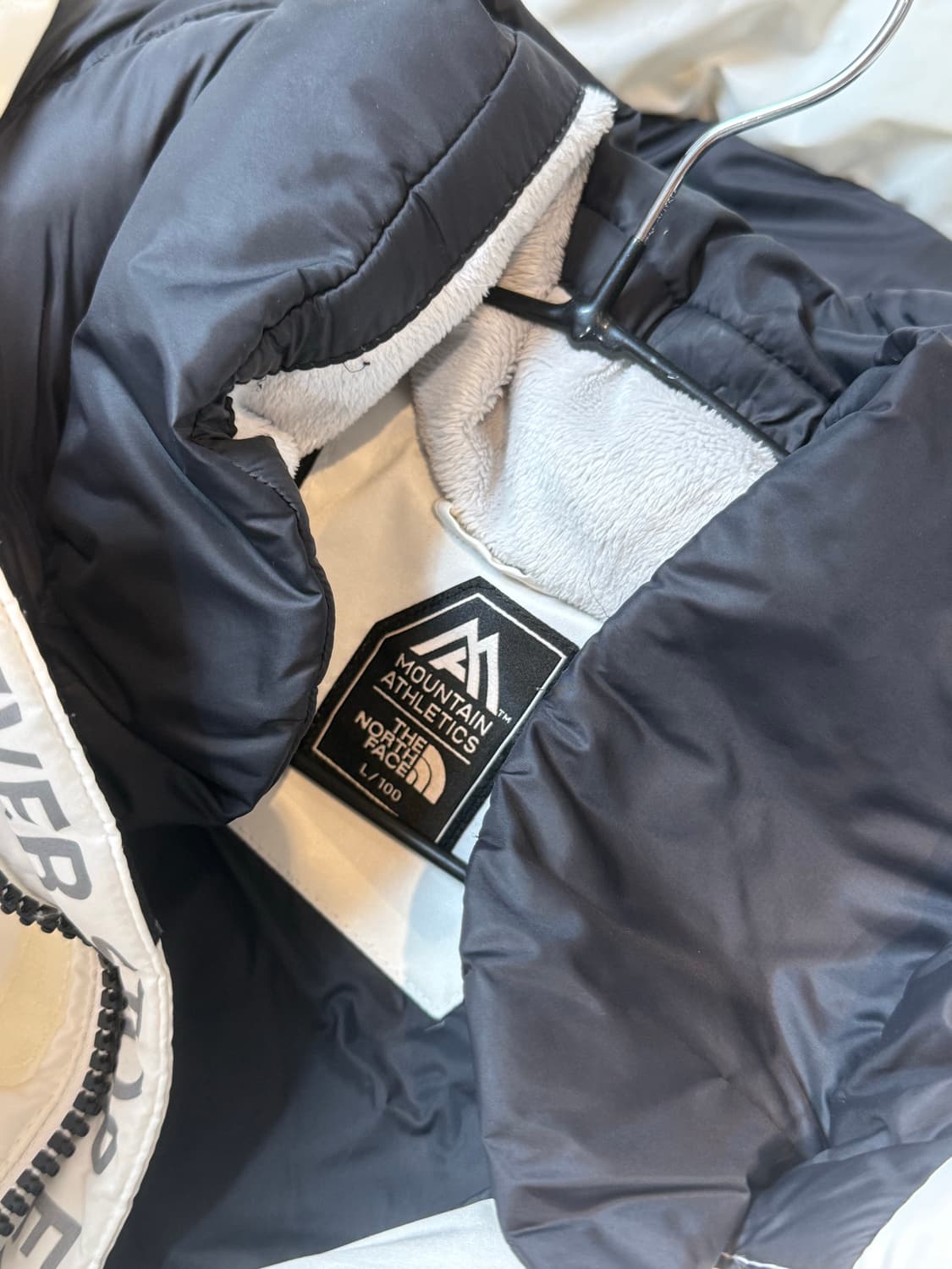 노스페이스 화이트 롱패딩 L 상품이미지3