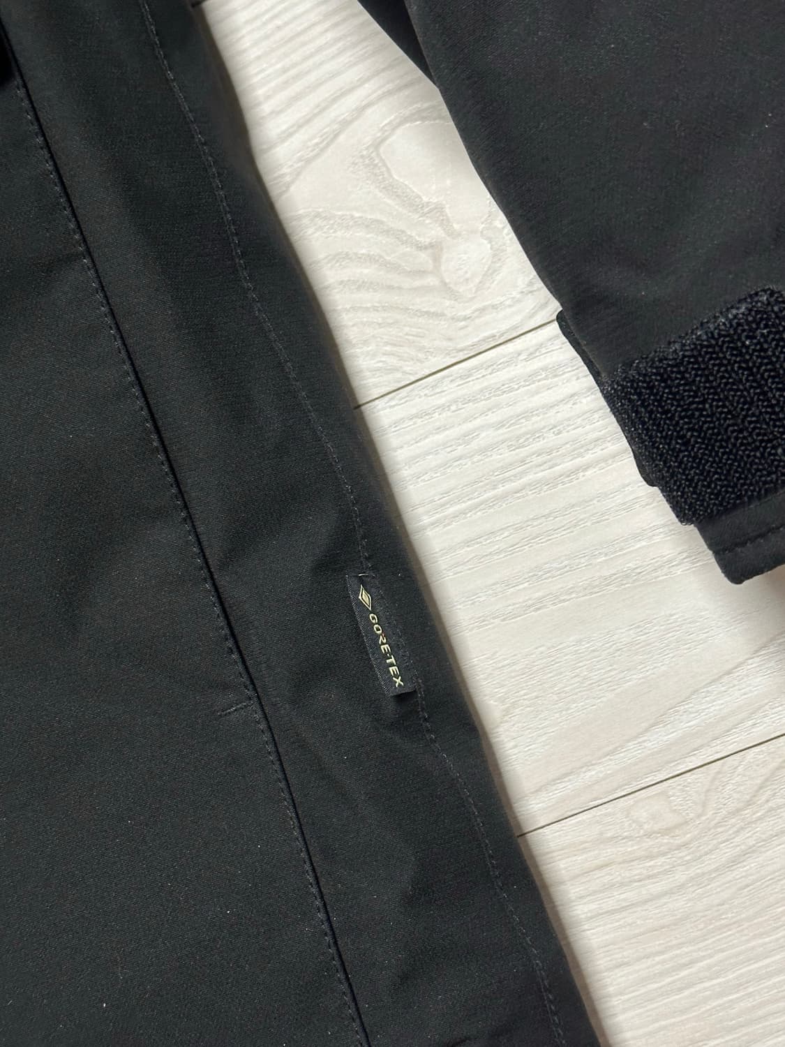 스톤아일랜드 립스탑 고어텍스 패딩 M(100) 블랙 상품이미지6