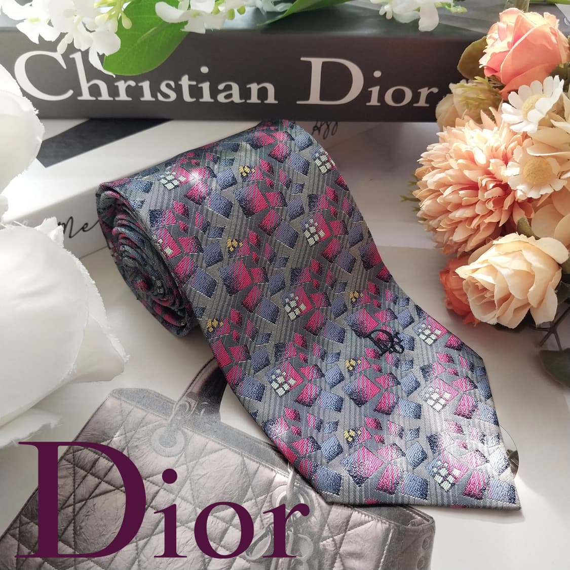 크리스찬 디올 넥타이 그레이 자카드 패턴 8.4cm A등급 K2146
 상품이미지1