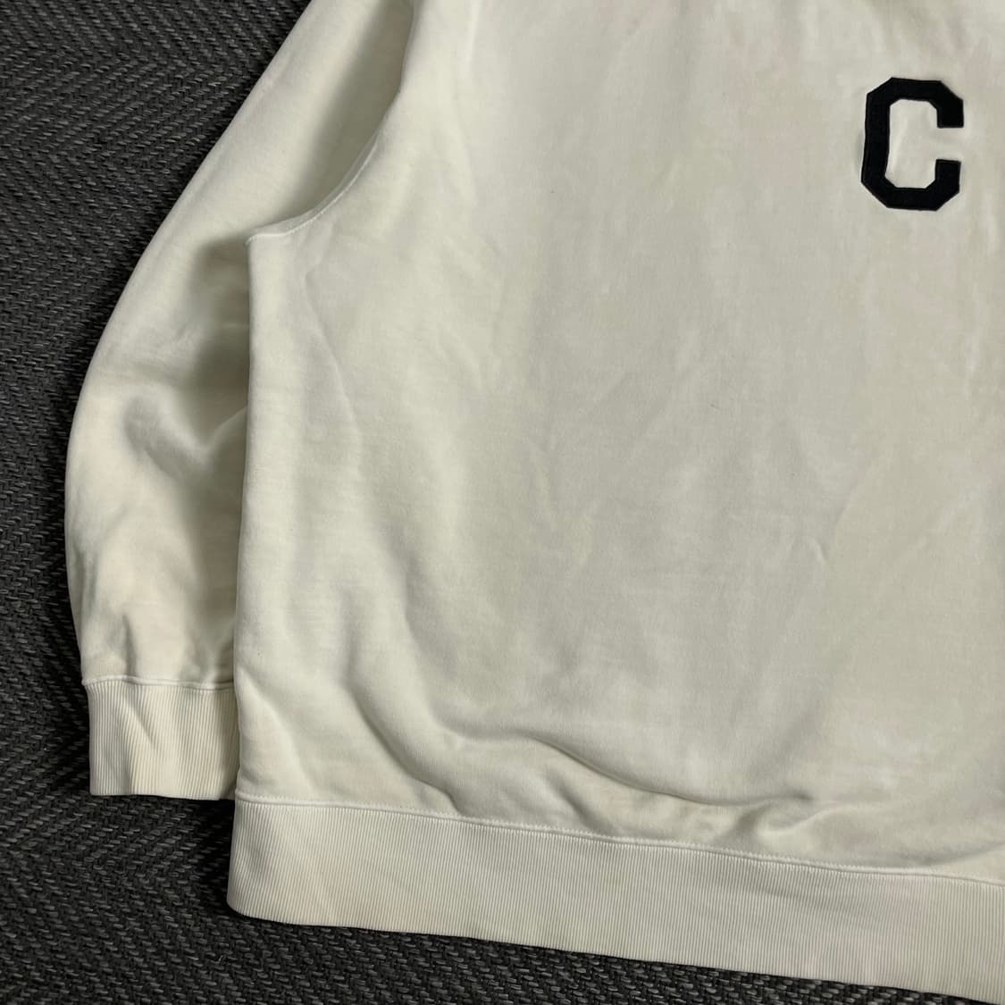 커버낫 C로고 박시핏 크림 맨투맨 y 3870 상품이미지4