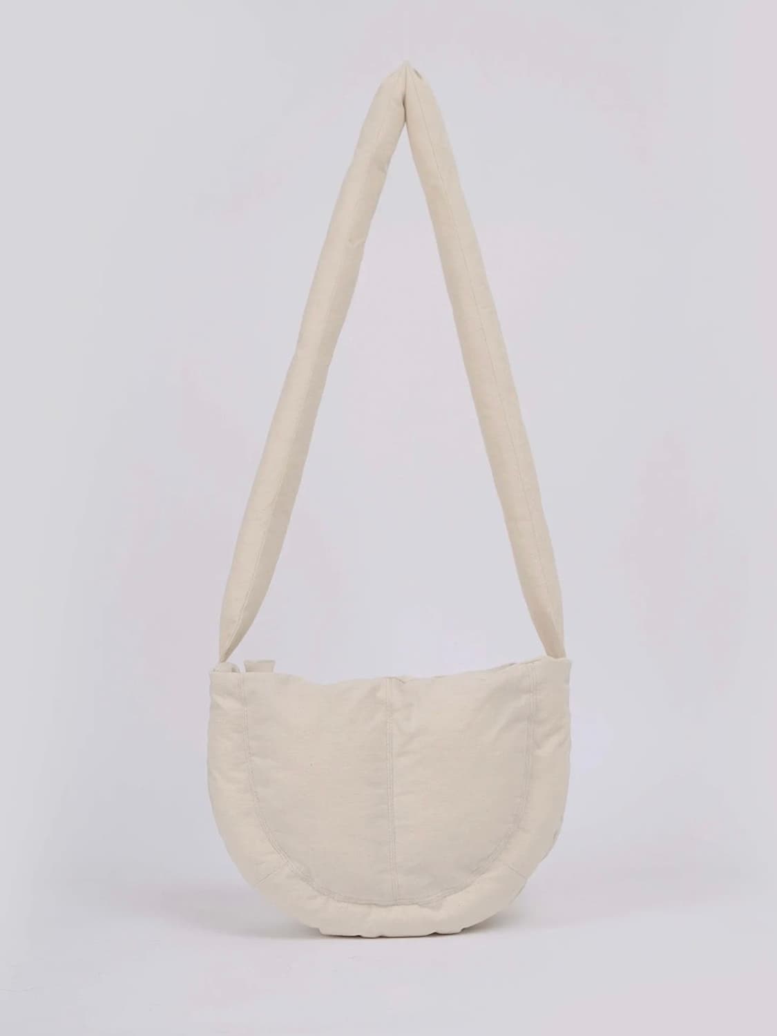 유르트 클라우드 브레드 크로스백 상품이미지1