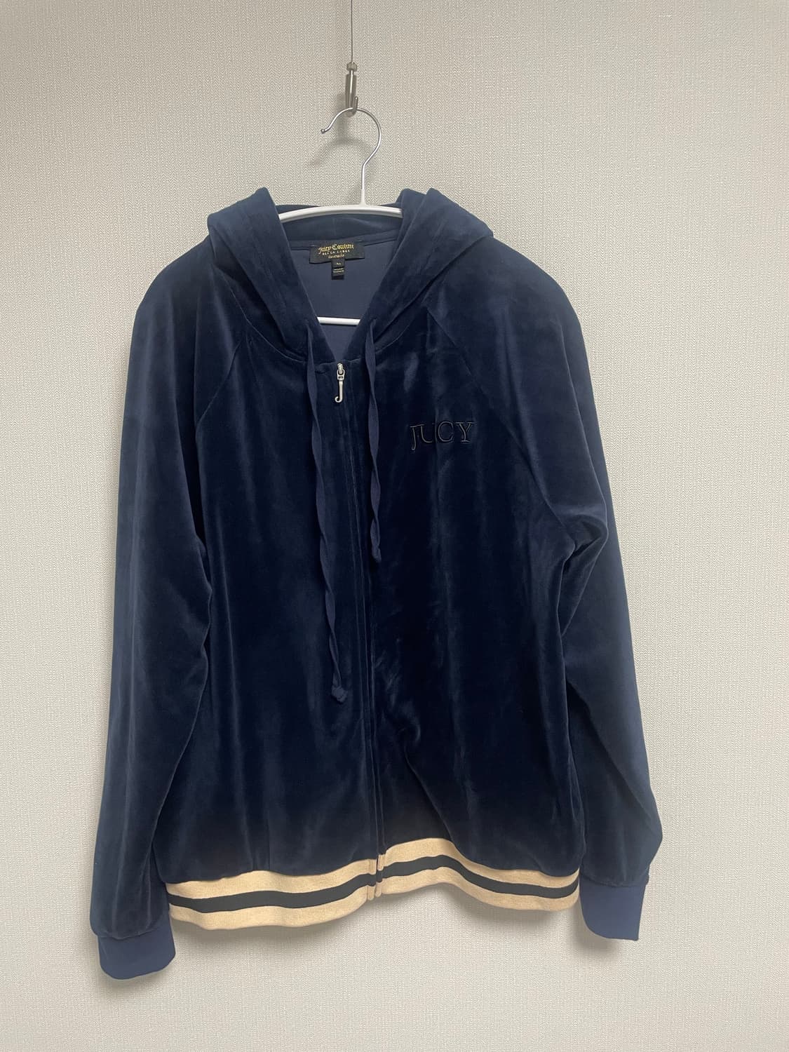 쥬시꾸뛰르 벨벳 후드집업 상품이미지1