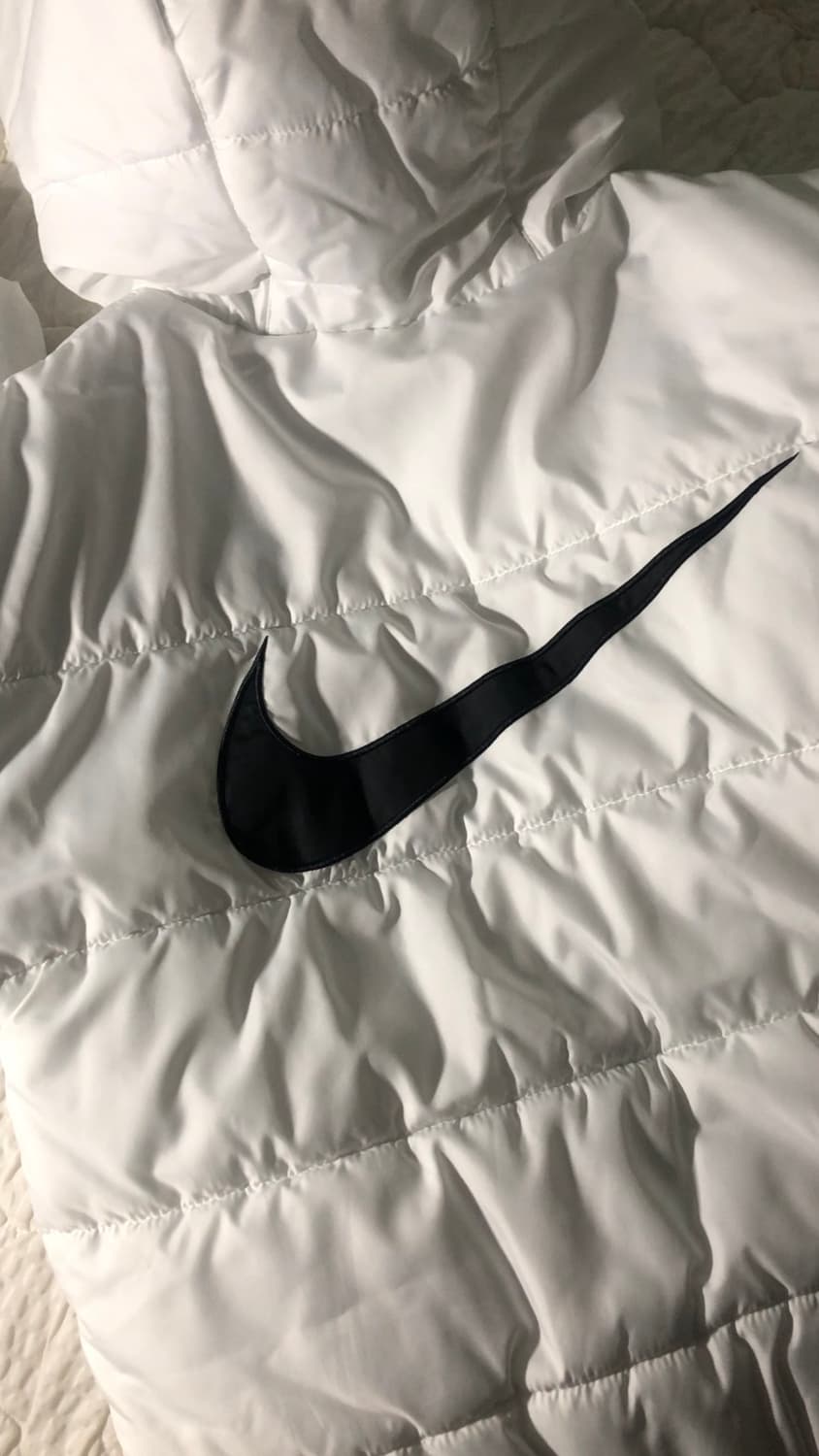 나이키 후드 경량패딩 판매 상품이미지2