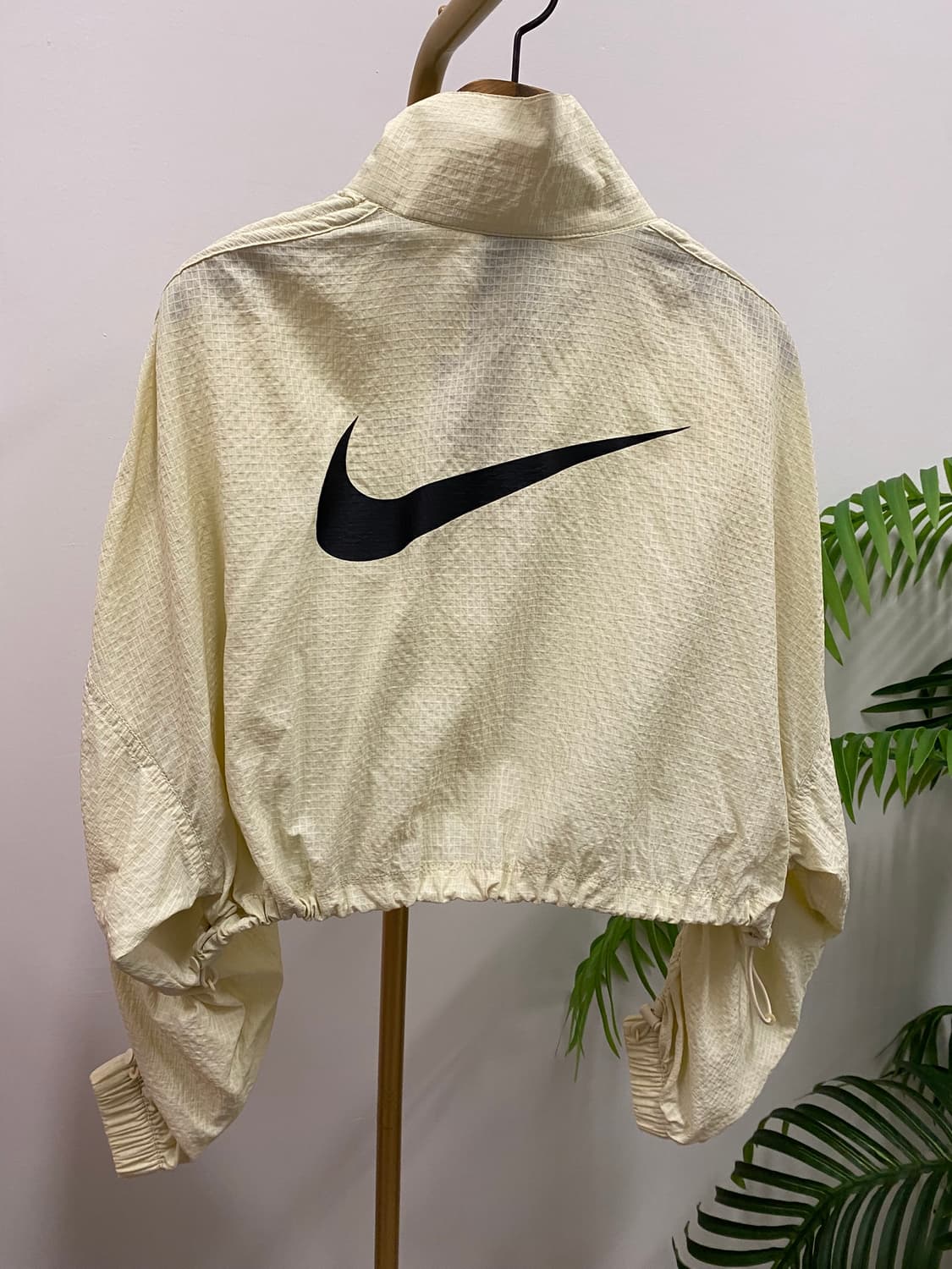 나이키 크롭 윈드스토퍼 상품이미지2