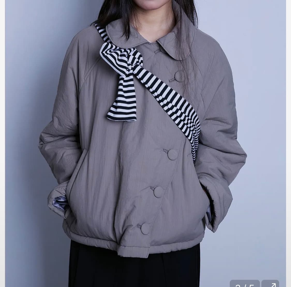 ROUND UNBALANCED PUFF JACKET 패딩 더뮤지엄비지터 상품이미지2
