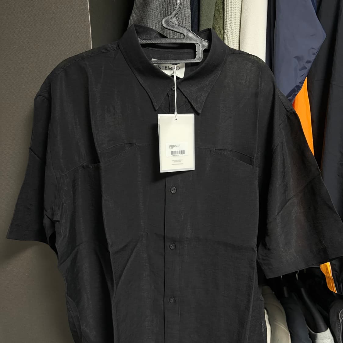 [새상품]인템포무드 웨이브 포켓 린넨 반팔셔츠 블랙 L,XL 상품이미지1