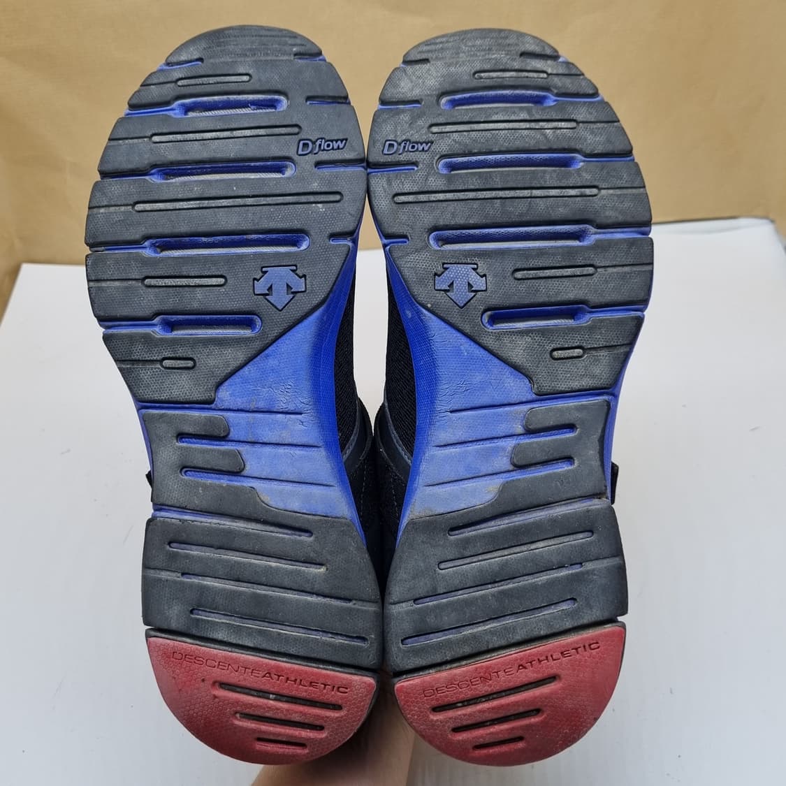 데상트 남성운동화275. 상품이미지3